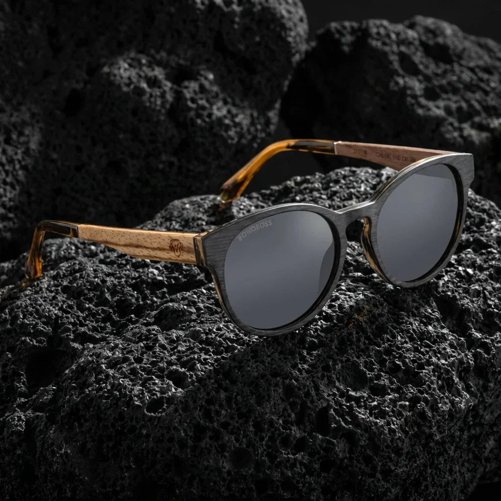 Chiloé 110 Wood round polarized sunglasses in bio-acetate and natural wood · ReFramed, photo 24 of 30