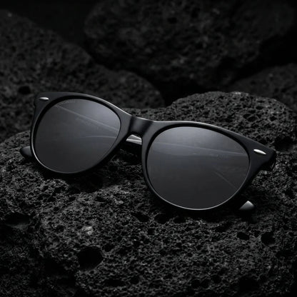 Hanga Roa Cat Eye Polarized Sunglasses in Bio-Acetate and Natural Wood