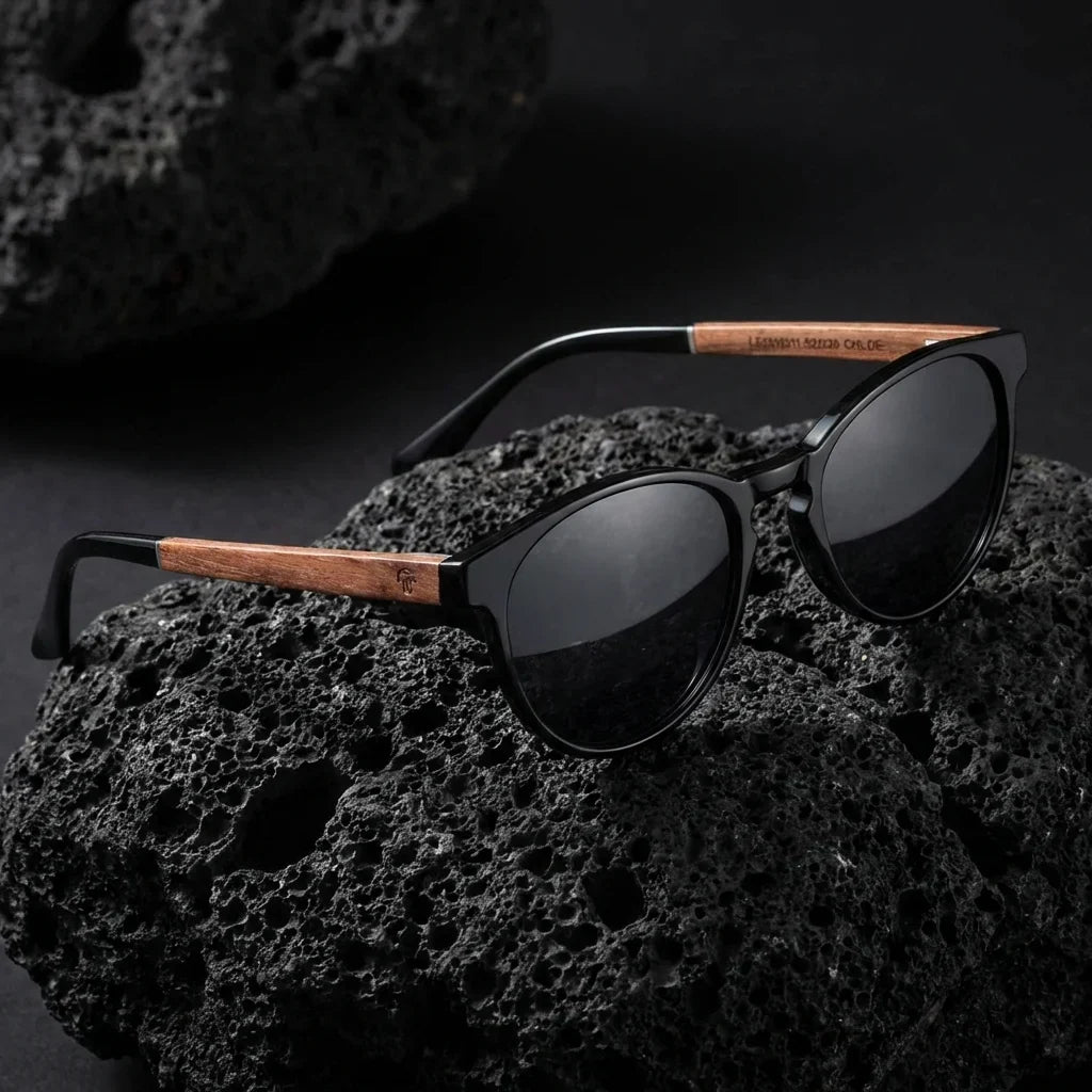 Chiloé 220 Round Polarized Sunglasses in Bio-Acetate & Wood