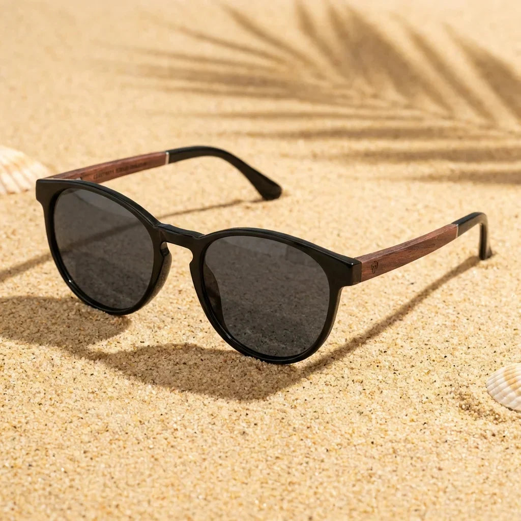 Chiloé 220 Round Polarized Sunglasses in Bio-Acetate & Wood