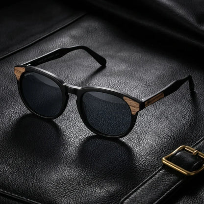 Chiloé 0084 Round Polarized Sunglasses in Bio-Acetate and Natural Wood