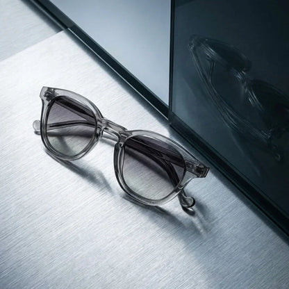 Lenga Oval Polarized Sunglasses in Bio-Acetate