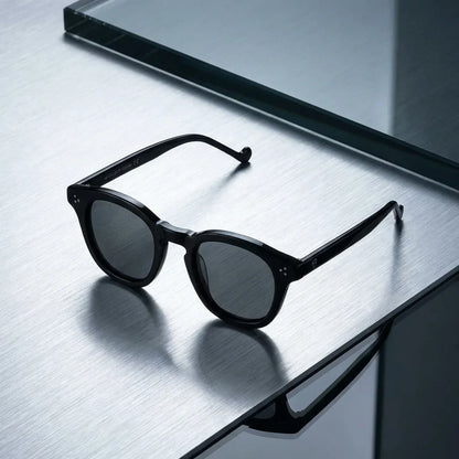Lenga Oval Polarized Sunglasses in Bio-Acetate