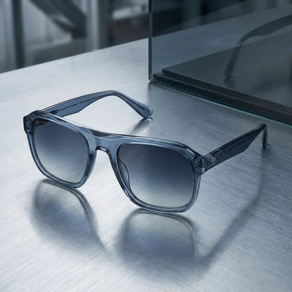 Tom Oval Polarized Sunglasses in Bio-Acetate