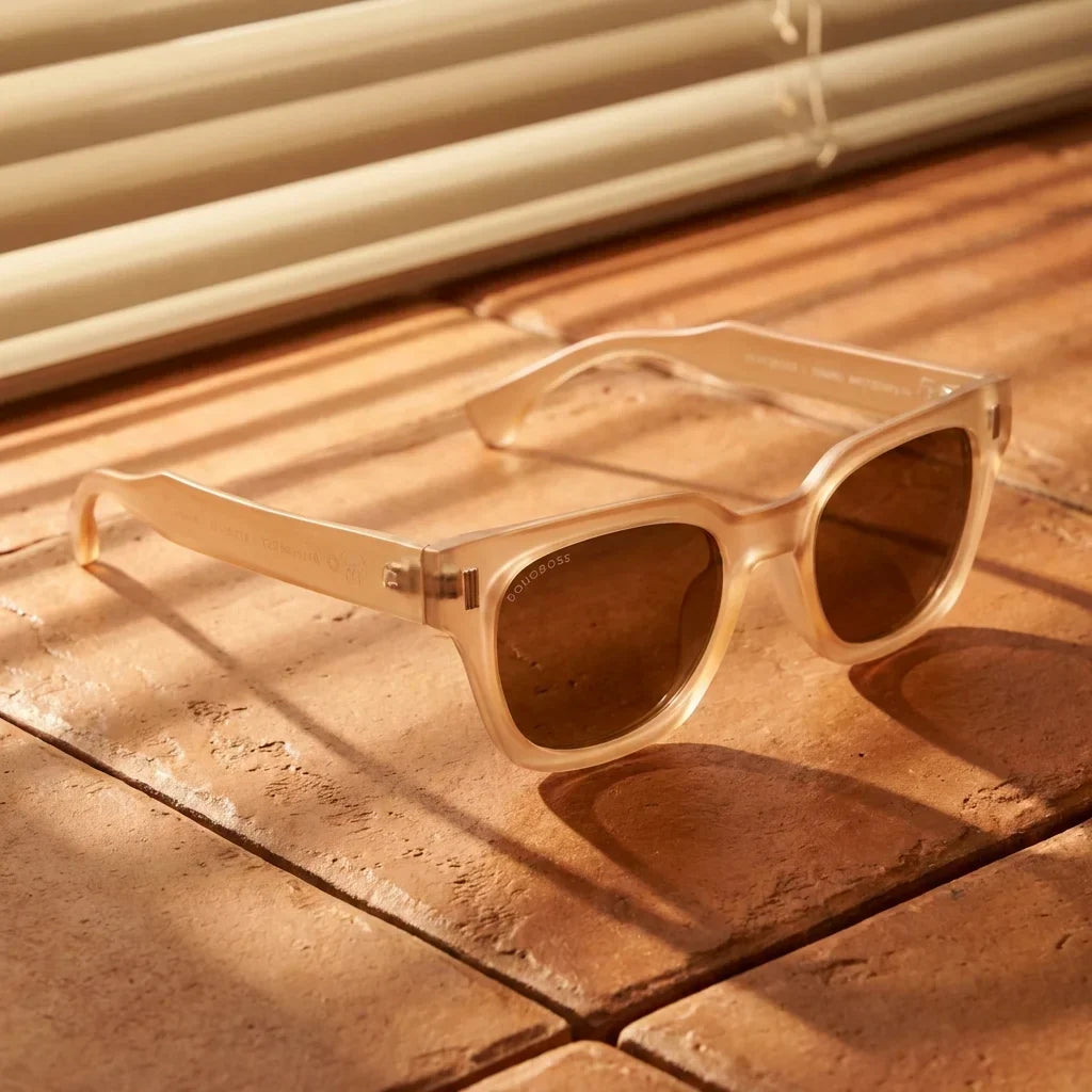 Osorno RPET rectangular polarized sunglasses in recycled plastic · ReFramed, photo 14 of 30
