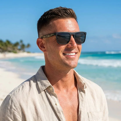 Lautaro Dark Designer's rectangular polarized sunglasses in recycled plastic · ReFramed, photo 16 of 24