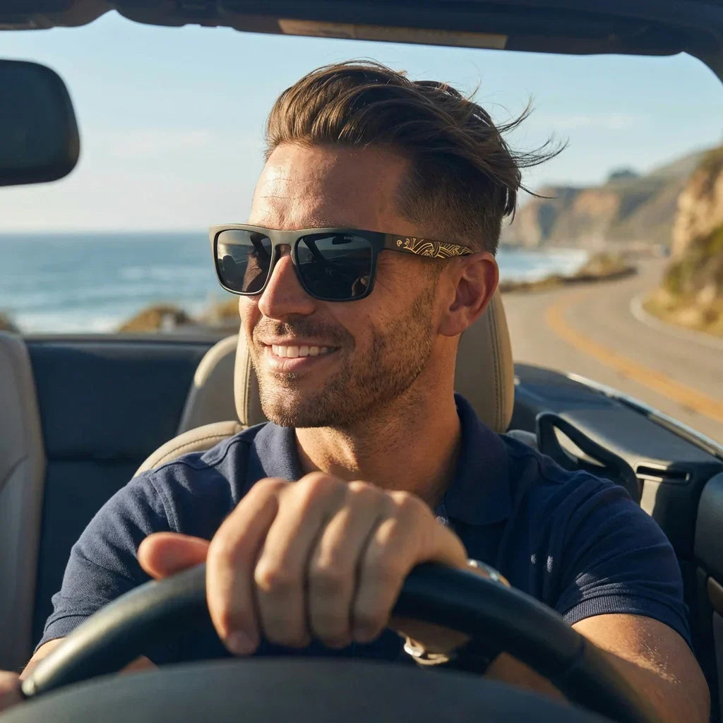 Lautaro Dark Designer's rectangular polarized sunglasses in recycled plastic · ReFramed, photo 15 of 24