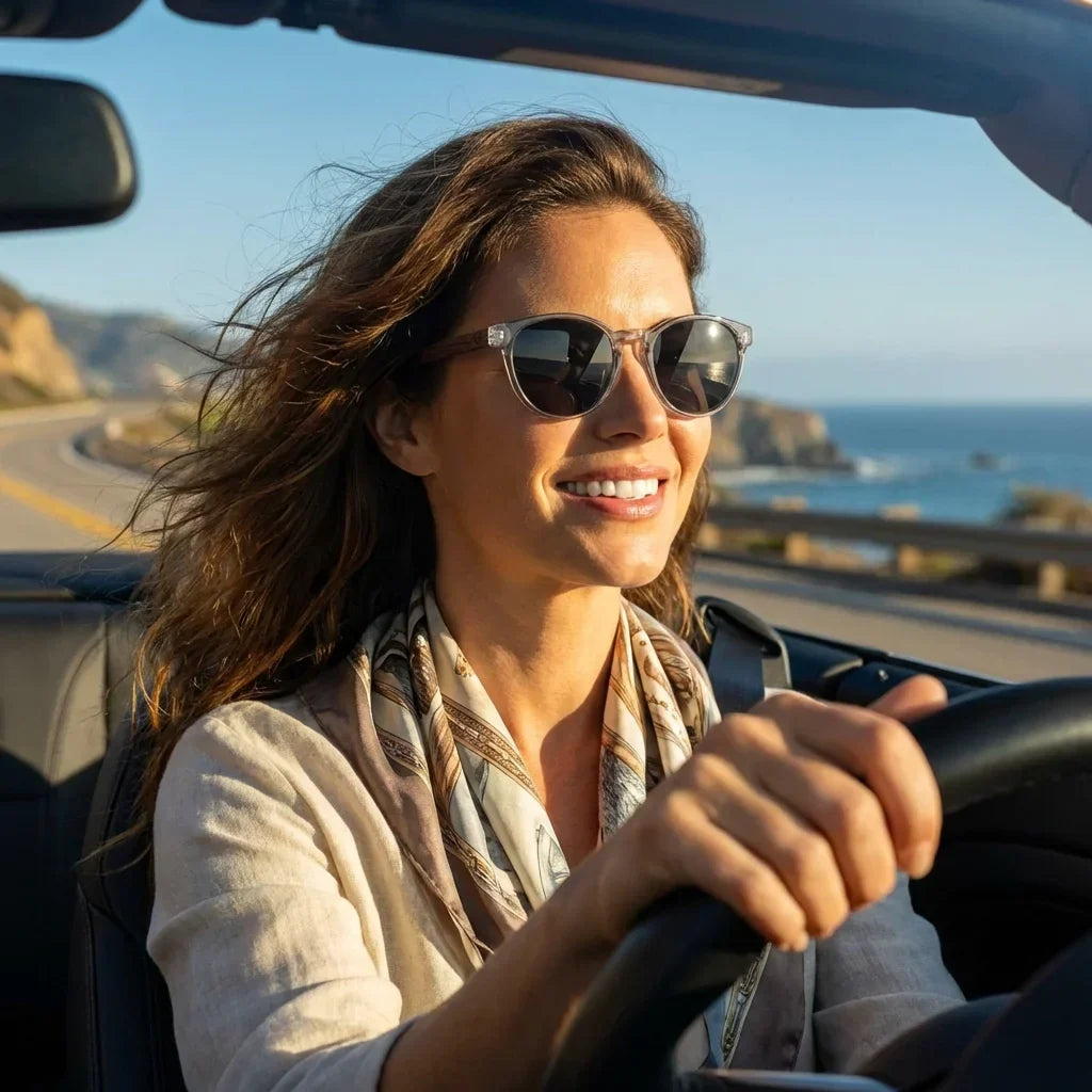 Chiloé 220 Round Polarized Sunglasses in Bio-Acetate & Wood
