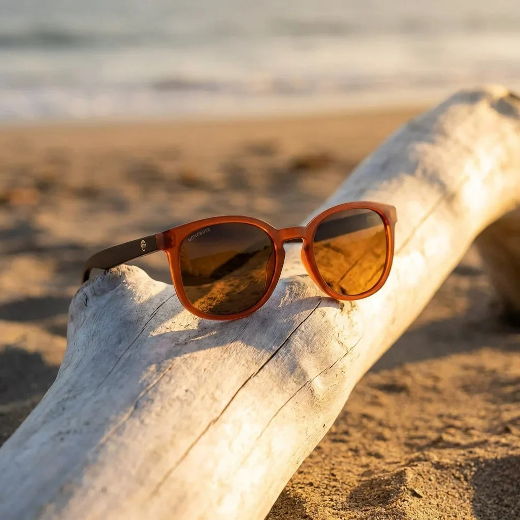 Meli Wine round polarized sunglasses in recycled plastic and natural wood · ReFramed, photo 27 of 30