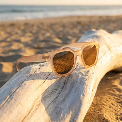 Osorno RPET rectangular polarized sunglasses in recycled plastic · ReFramed, photo 13 of 30