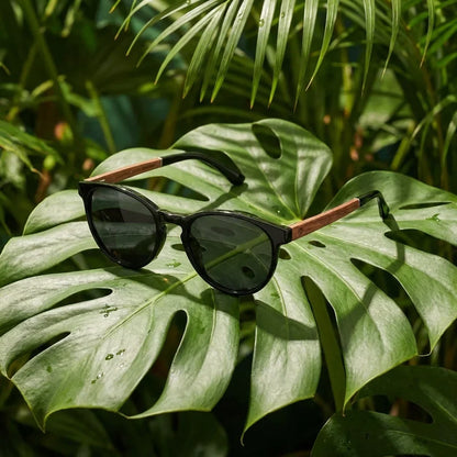 Chiloé 220 round polarized sunglasses in bio-acetate and natural wood · ReFramed, photo 21 of 30