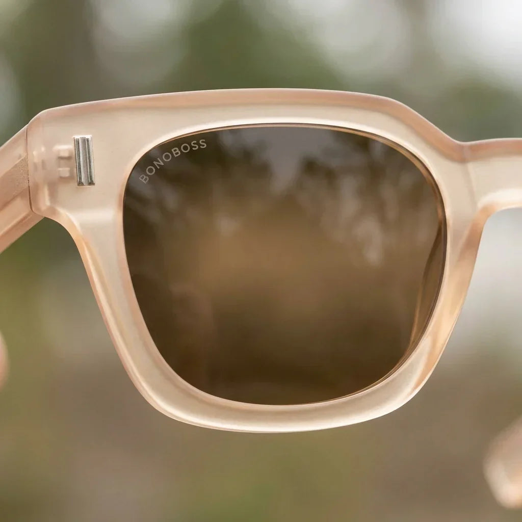 Osorno RPET rectangular polarized sunglasses in recycled plastic · ReFramed, photo 11 of 30