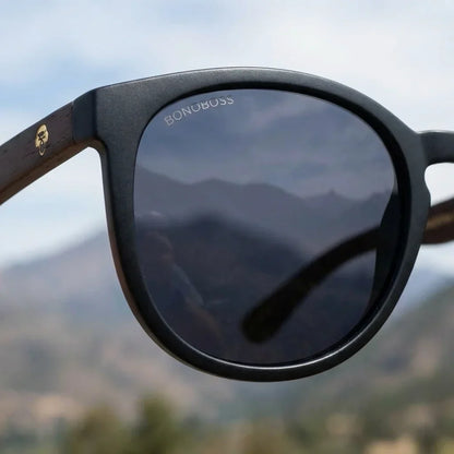 Meli Dark round polarized sunglasses in recycled plastic and natural wood · ReFramed, photo 27 of 30