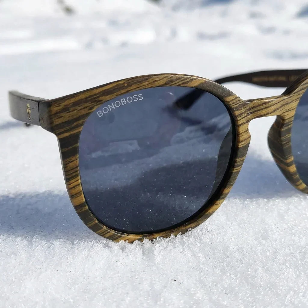 Meli Ebony round polarized sunglasses in recycled plastic and natural wood · ReFramed, photo 16 of 30