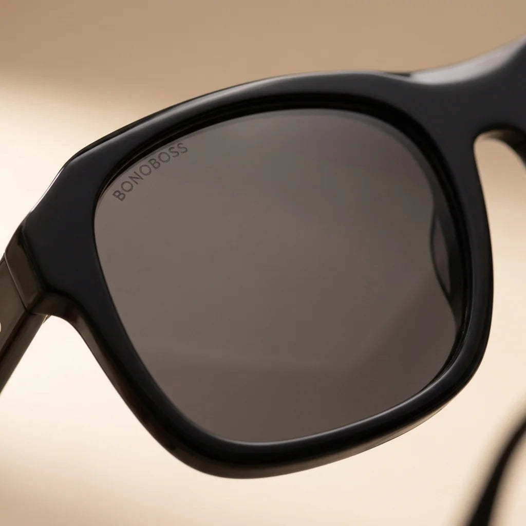 Tom Oval Polarized Sunglasses in Bio-Acetate