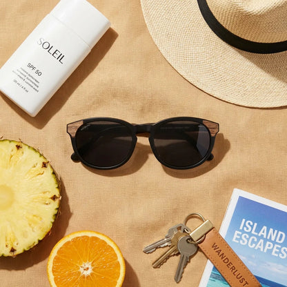 Chiloé 0084 round polarized sunglasses in bio-acetate and natural wood · ReFramed, photo 7 of 30