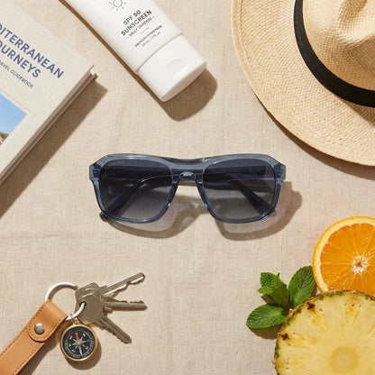 Tom Oval Polarized Sunglasses in Bio-Acetate