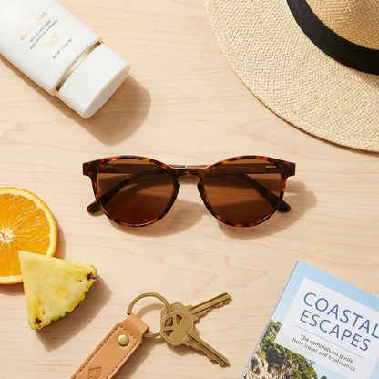 Chiloé 220 Round Polarized Sunglasses in Bio-Acetate & Wood