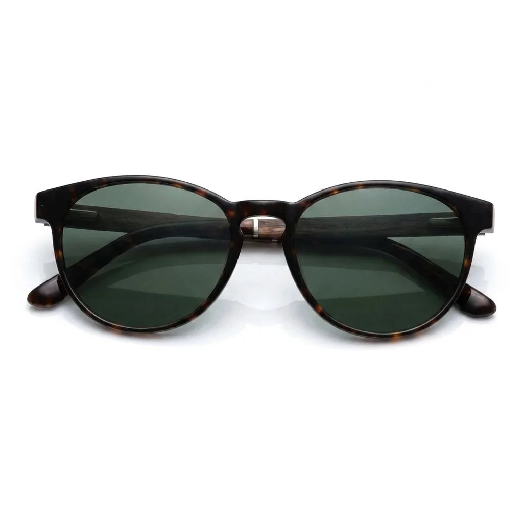 Chiloé 220 round polarized sunglasses in tortoise bio-acetate and wood · ReFramed, photo 3 of 22