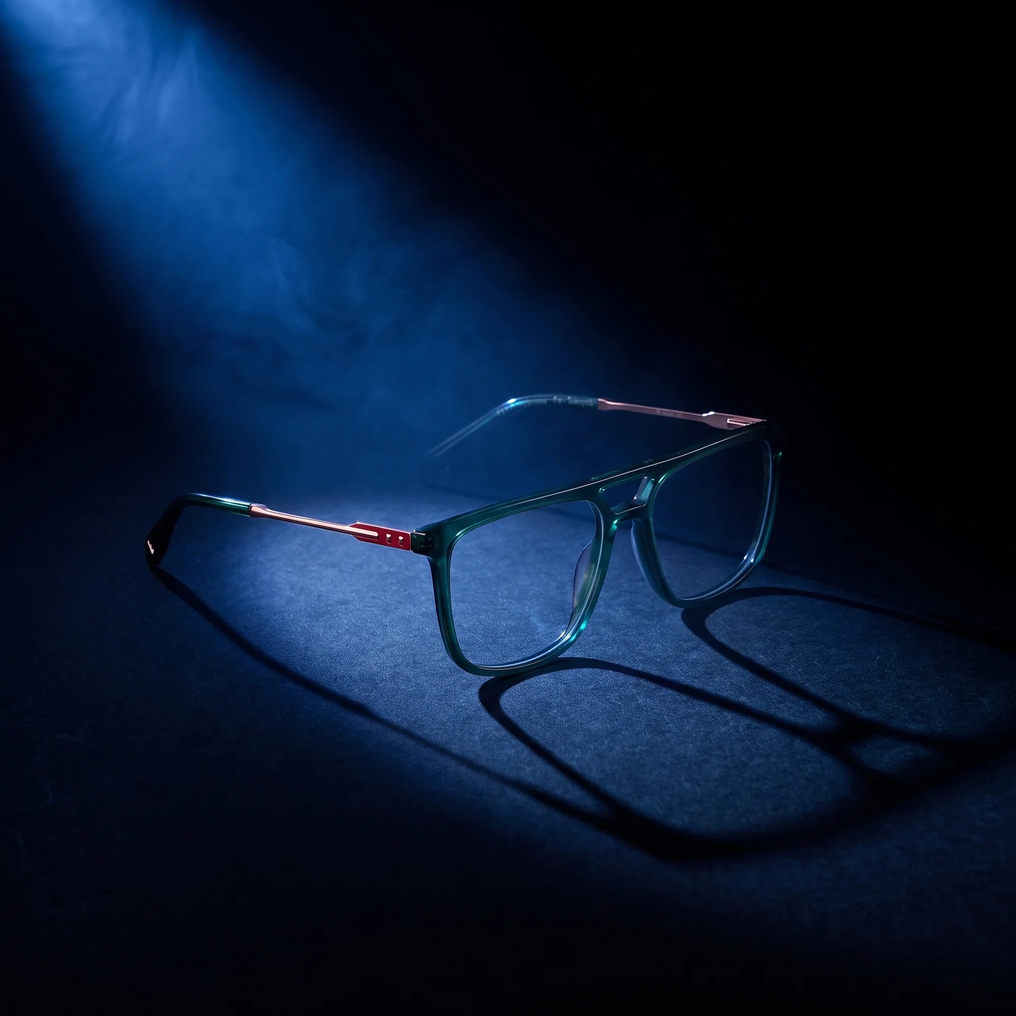 Fiore 10177 eyeglasses in green – under a theatrical beam of light