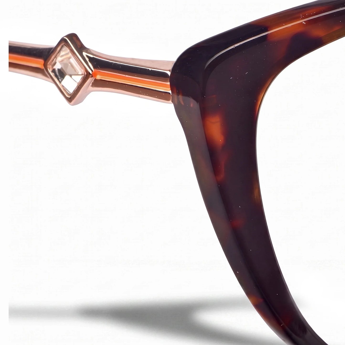 Fiore 1031 eyeglasses in tortoiseshell – side view