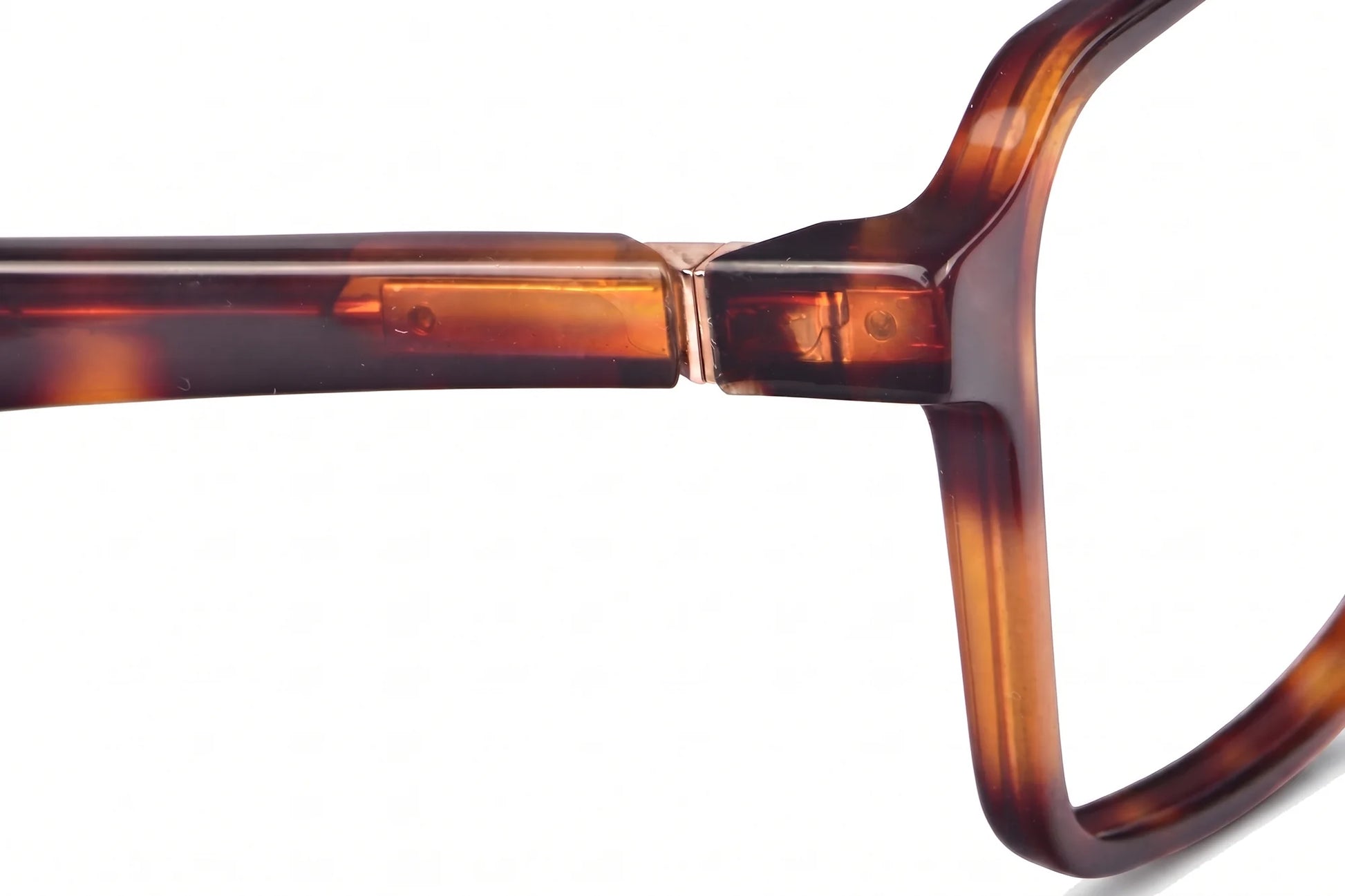 Fiore 1039 eyeglasses in tortoiseshell – temple logo detail