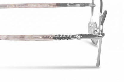 Fiore 2210 eyeglasses in silver black – close-up detail