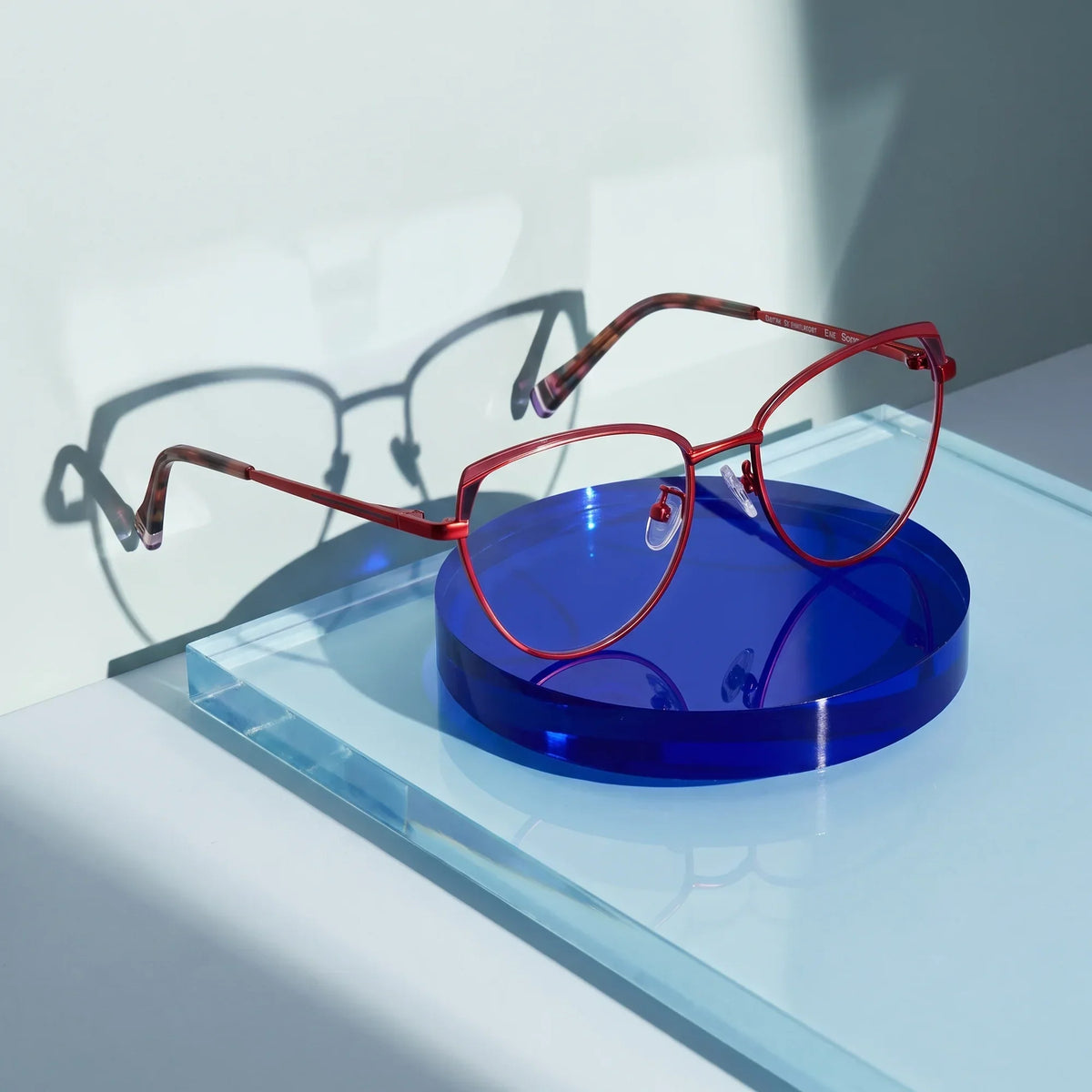 Fiore 3983 cat-eye metal reading glasses, red black frame · ReFramed, photo 35 of 100