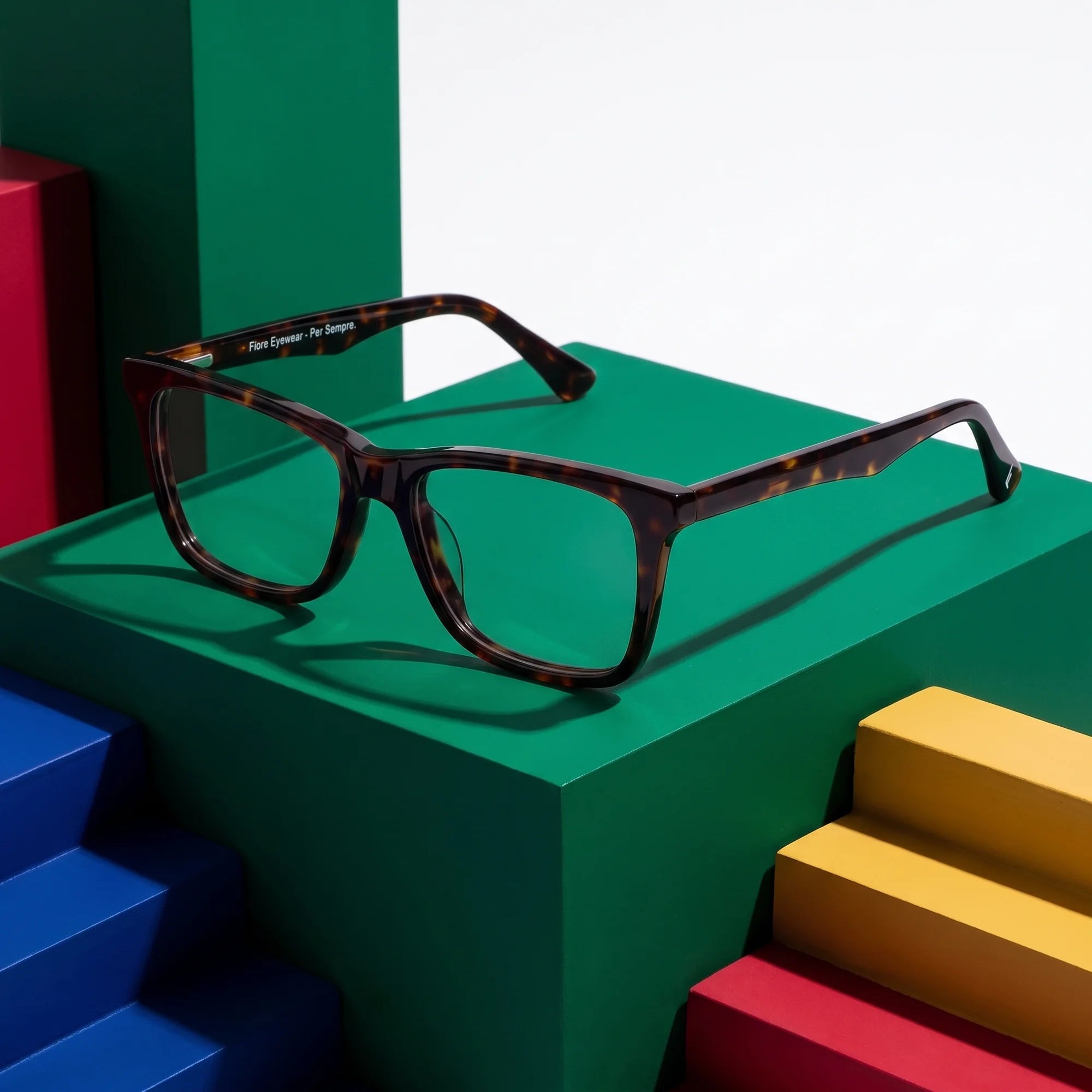 Fiore 5228 eyeglasses in tortoiseshell – on bold primary color-block steps