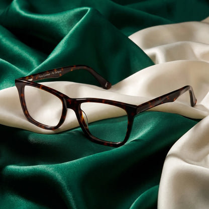 Fiore 5228 wayfarer acetate reading glasses, tortoise frame · ReFramed, photo 11 of 100