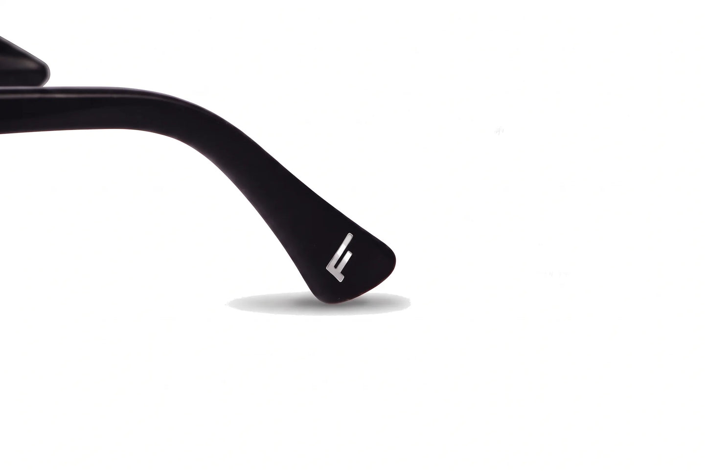 Fiore 5228 eyeglasses in transparent – temple logo detail