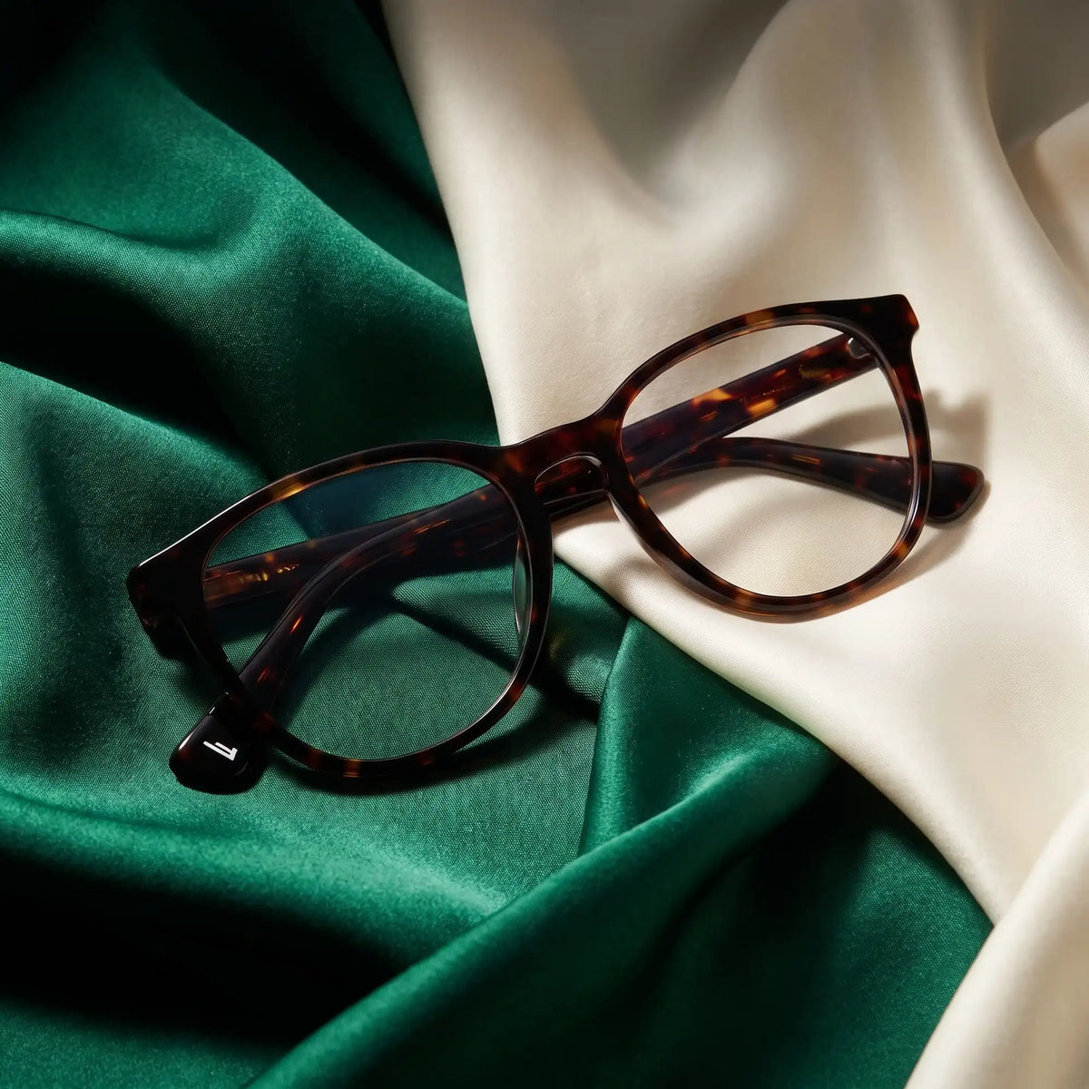 Fiore 7046 round acetate reading glasses, tortoise frame · ReFramed, photo 33 of 79