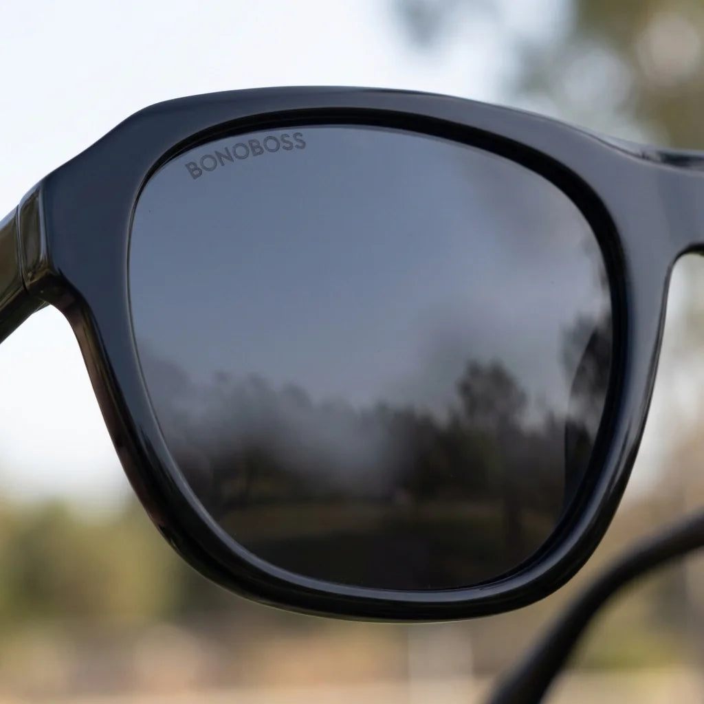 Tom oval sunglasses with polarized lenses, bio-acetate frame · ReFramed, photo 15 of 30