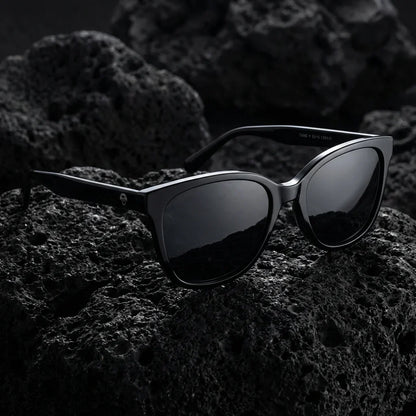 Tiare cat eye sunglasses with polarized lenses, bio-acetate frame · ReFramed, photo 9 of 30