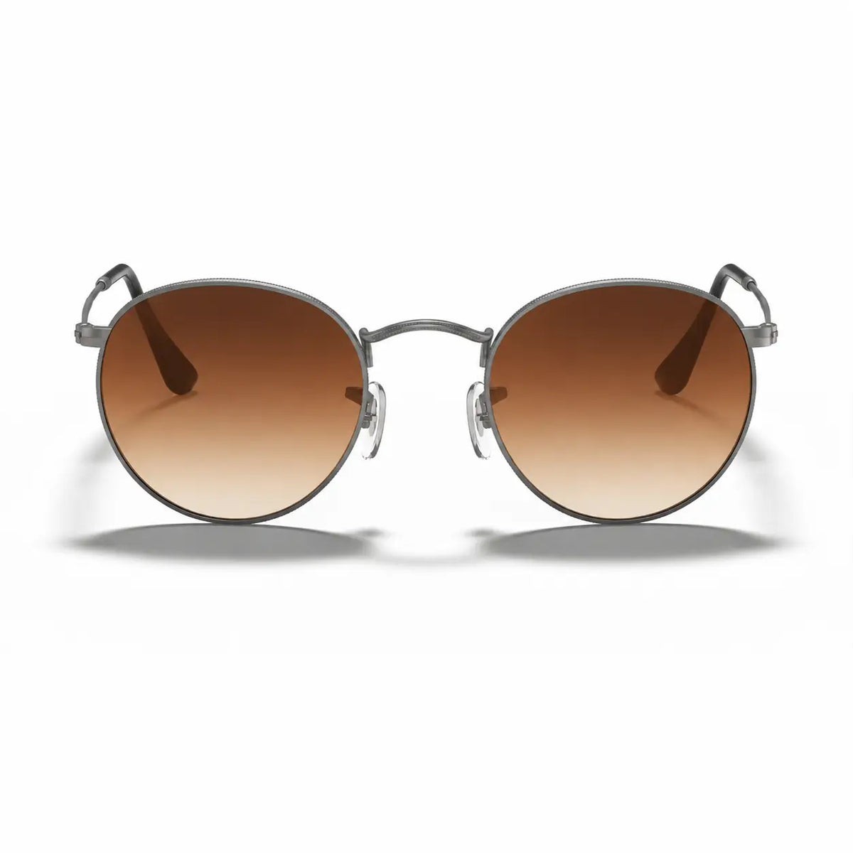 Ray-Ban Round Metal RB3447 replacement lenses in gradient brown, front view of the frame with the lenses · ReFramed