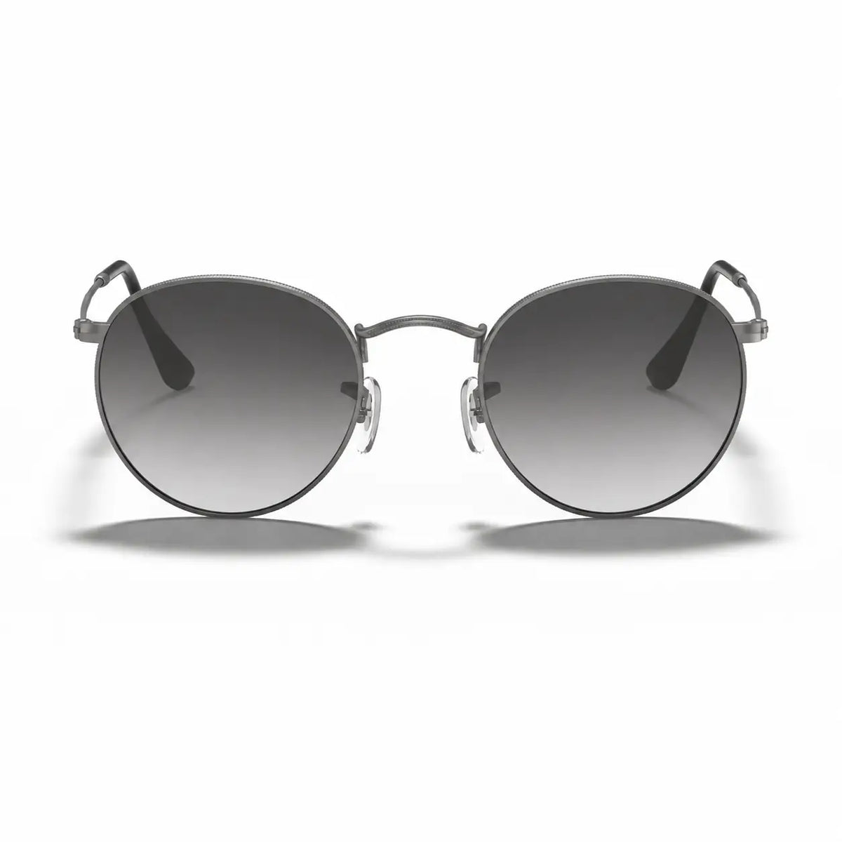 Ray-Ban Round Metal RB3447 replacement lenses in gradient gray, front view of the frame fitted with the new lenses · ReFramed